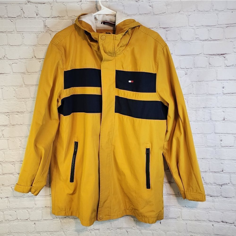 Men's Tommy Hilfiger full zip rain jacket, size Medium